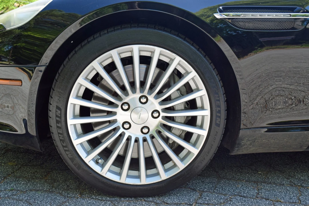 2011 Aston Martin Rapide - Image 23 of 31