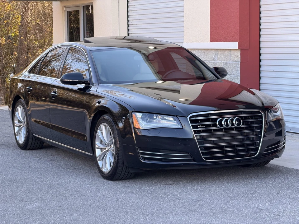 2011 Audi D4 A8 - Image 5 of 31