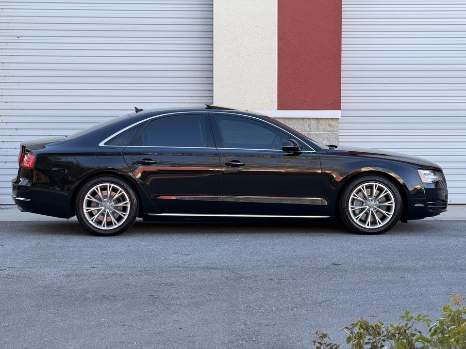 2011 Audi D4 A8 - Image 10 of 31