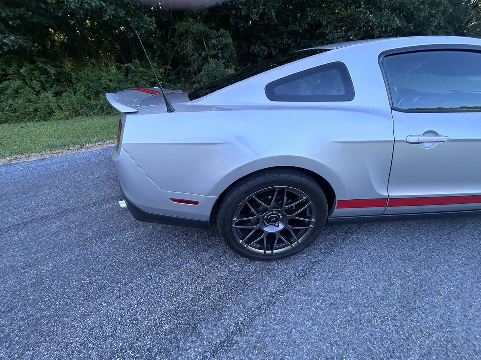 2011 Ford S197 Mustang - Image 19 of 31