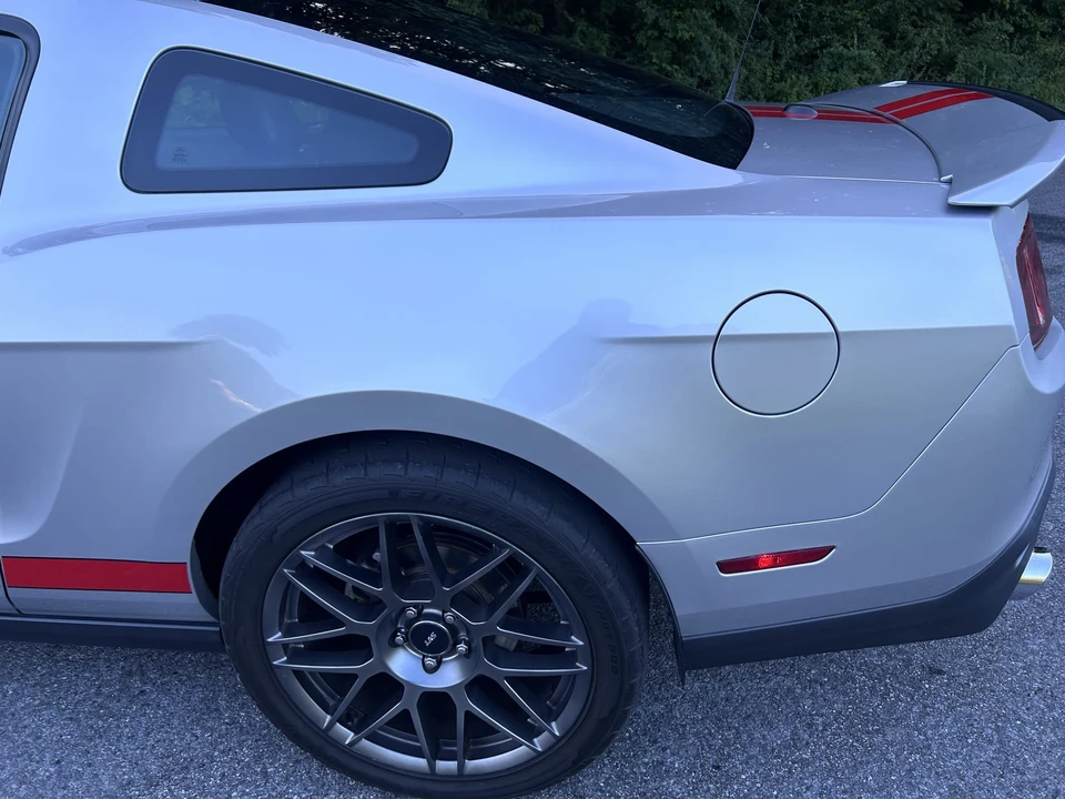 2011 Ford S197 Mustang - Image 18 of 31