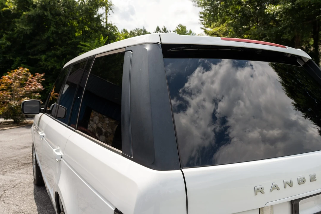 2011 Land Rover Range Rover L322 - Image 27 of 31