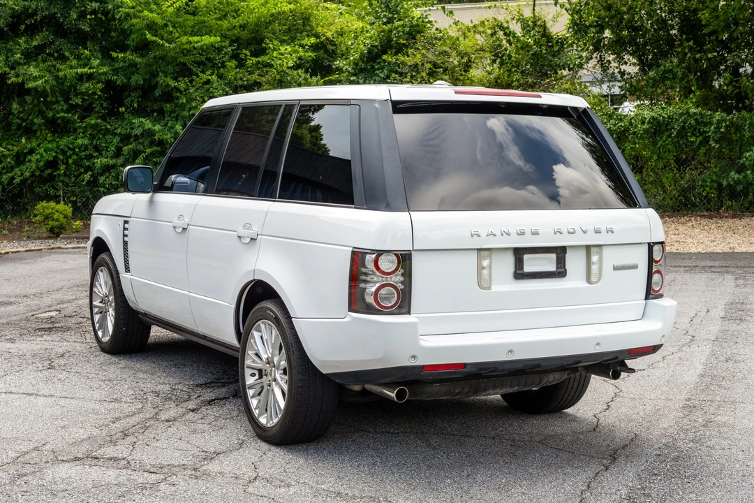 2011 Land Rover Range Rover L322 - Image 13 of 31