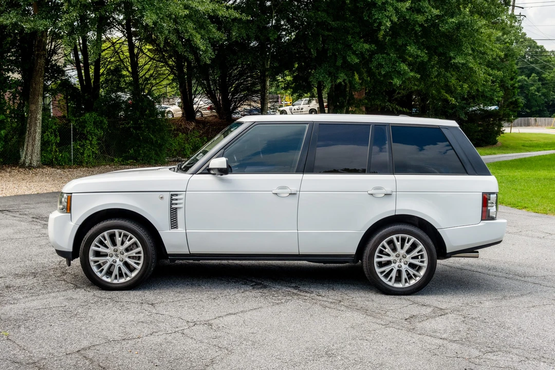 2011 Land Rover Range Rover L322 - Image 14 of 31