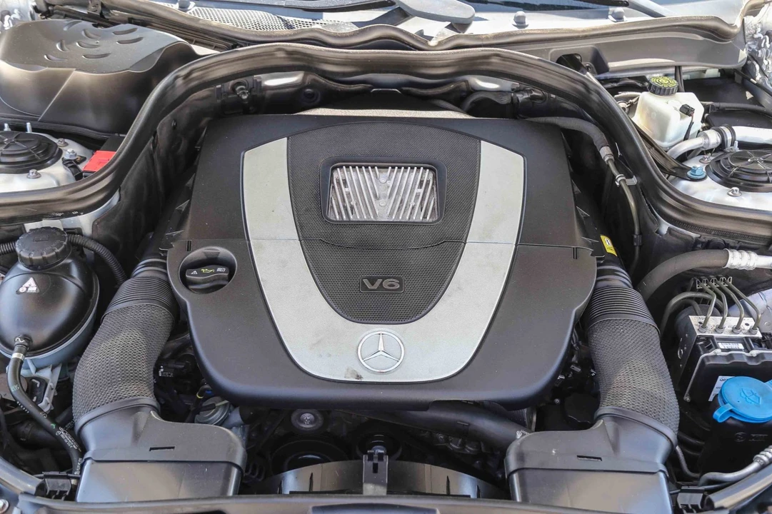 2011 Mercedes-Benz W212 E-Class - Image 6 of 7