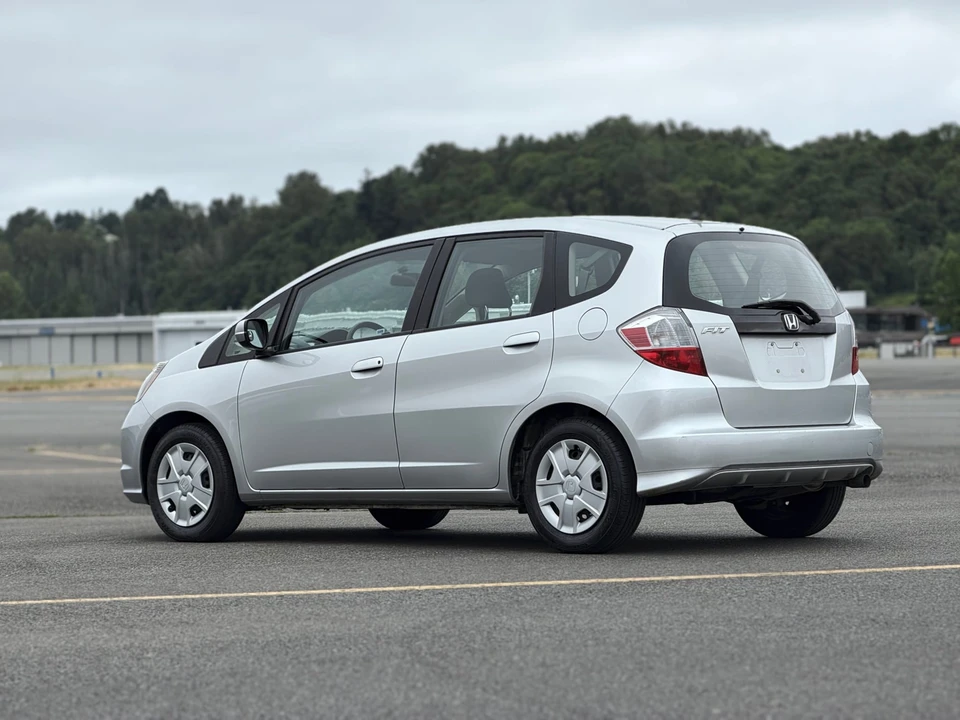 2012 Honda Fit - Image 28 of 31