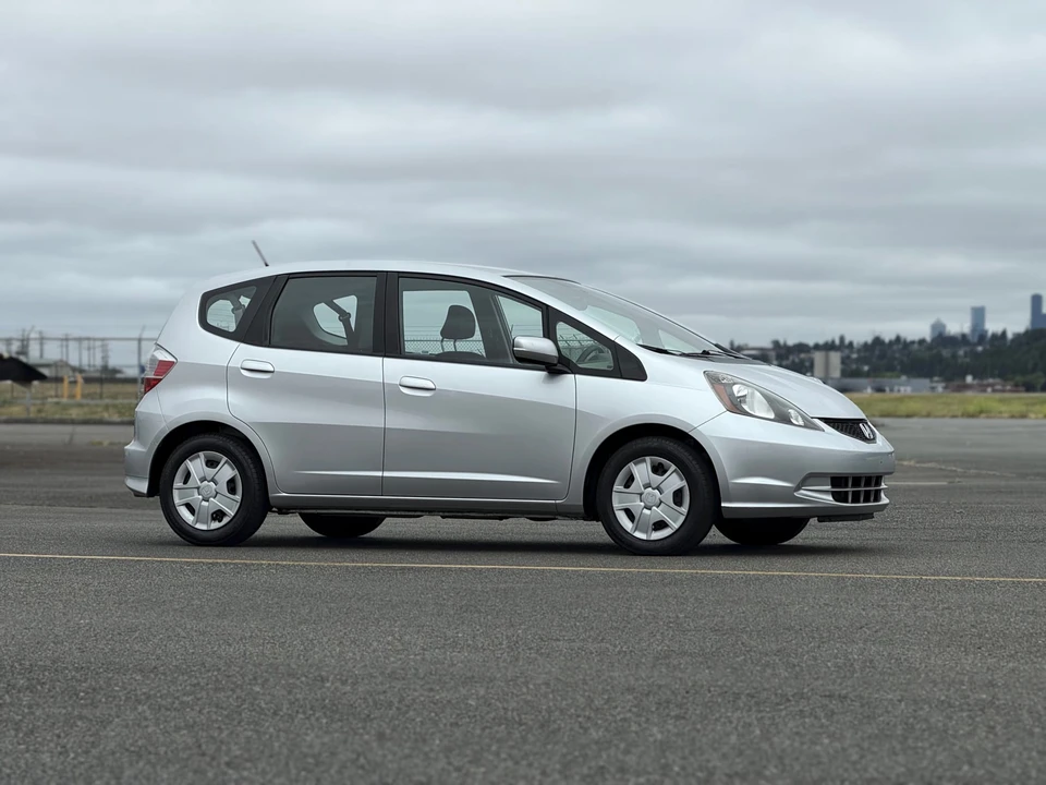 2012 Honda Fit - Image 19 of 31