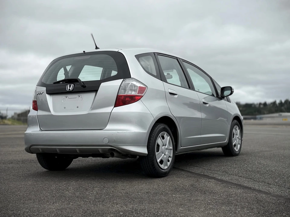 2012 Honda Fit - Image 25 of 31