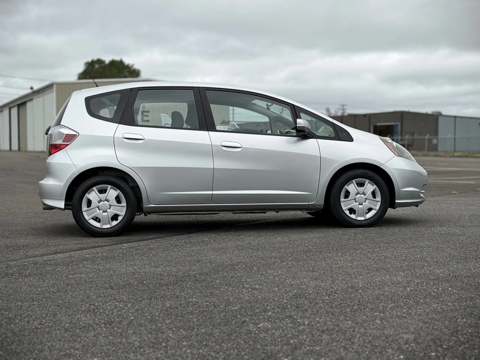 2012 Honda Fit - Image 20 of 31
