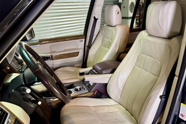 2012 Land Rover Range Rover L322 - Image 4 of 9
