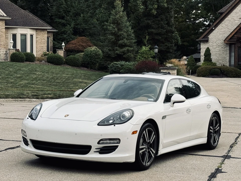 2012 Porsche 970 Panamera S - Image 4 of 31