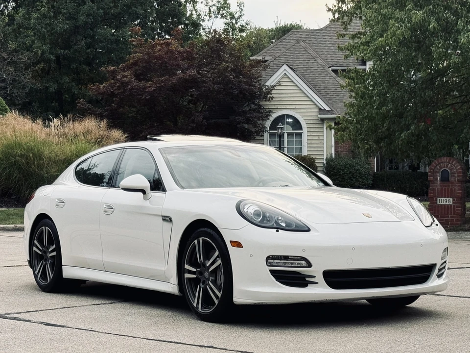 2012 Porsche 970 Panamera S - Image 11 of 31
