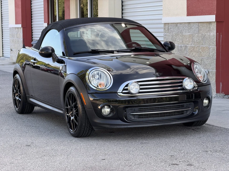 2013 Mini Coupe & Roadster - Image 16 of 31