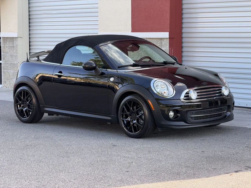 2013 Mini Coupe & Roadster - Image 17 of 31