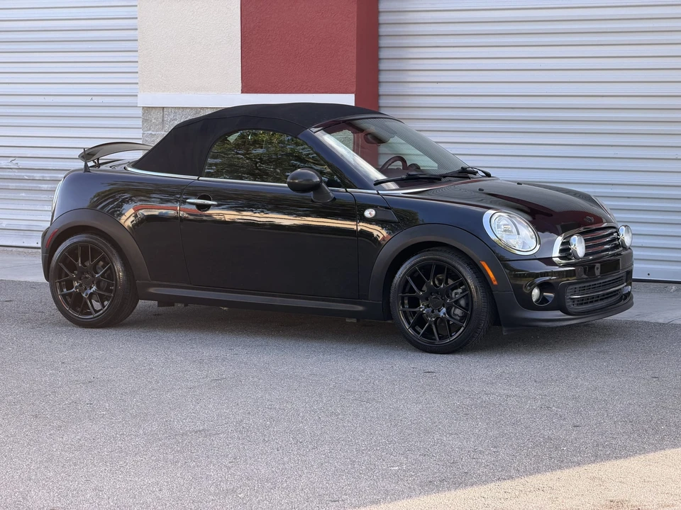 2013 Mini Coupe & Roadster - Image 18 of 31