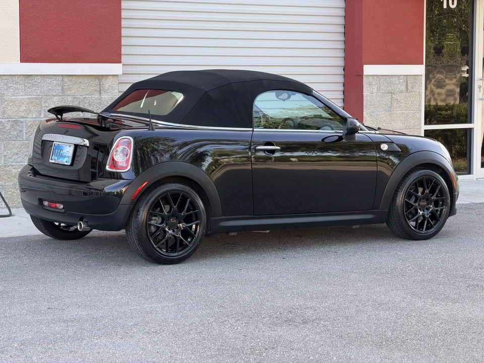 2013 Mini Coupe & Roadster - Image 22 of 31