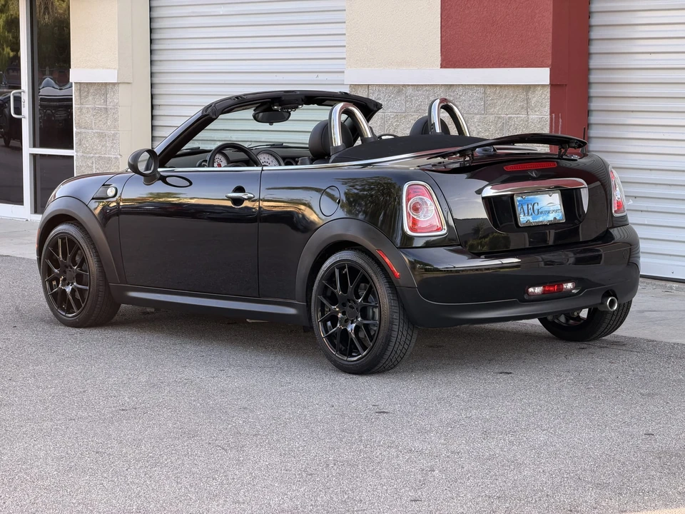 2013 Mini Coupe & Roadster - Image 10 of 31