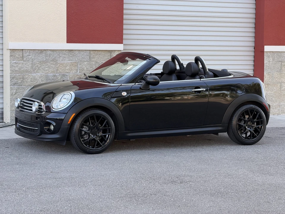 2013 Mini Coupe & Roadster - Image 13 of 31
