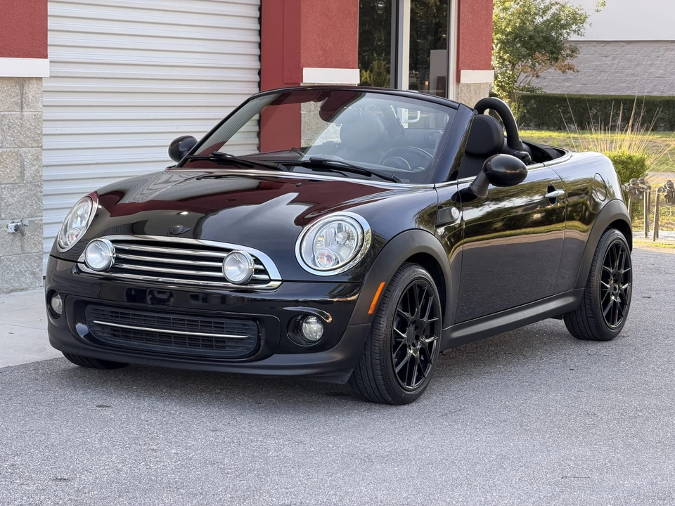 2013 Mini Coupe & Roadster - Image 3 of 31