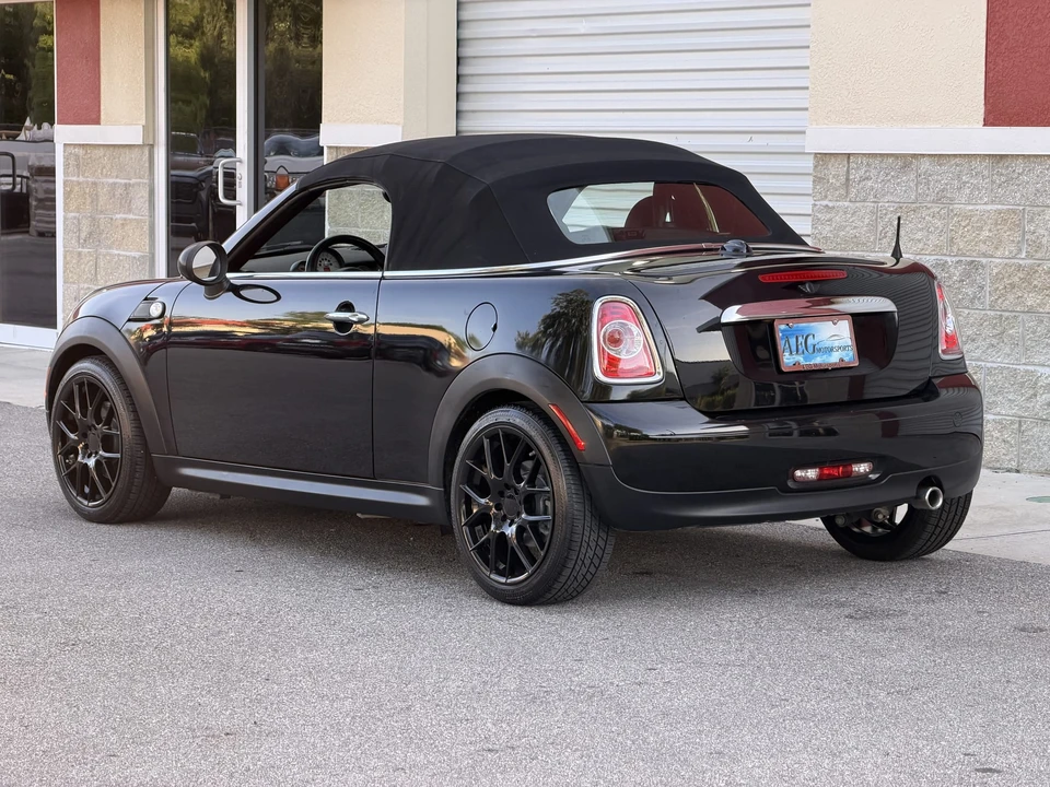 2013 Mini Coupe & Roadster - Image 27 of 31