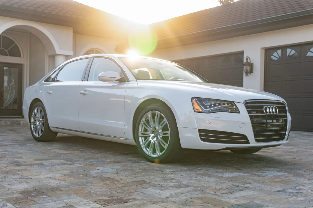 2014 Audi D4 A8 - Image 8 of 31