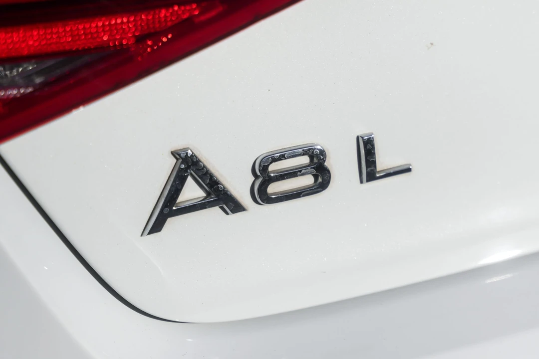 2014 Audi D4 A8 - Image 26 of 31