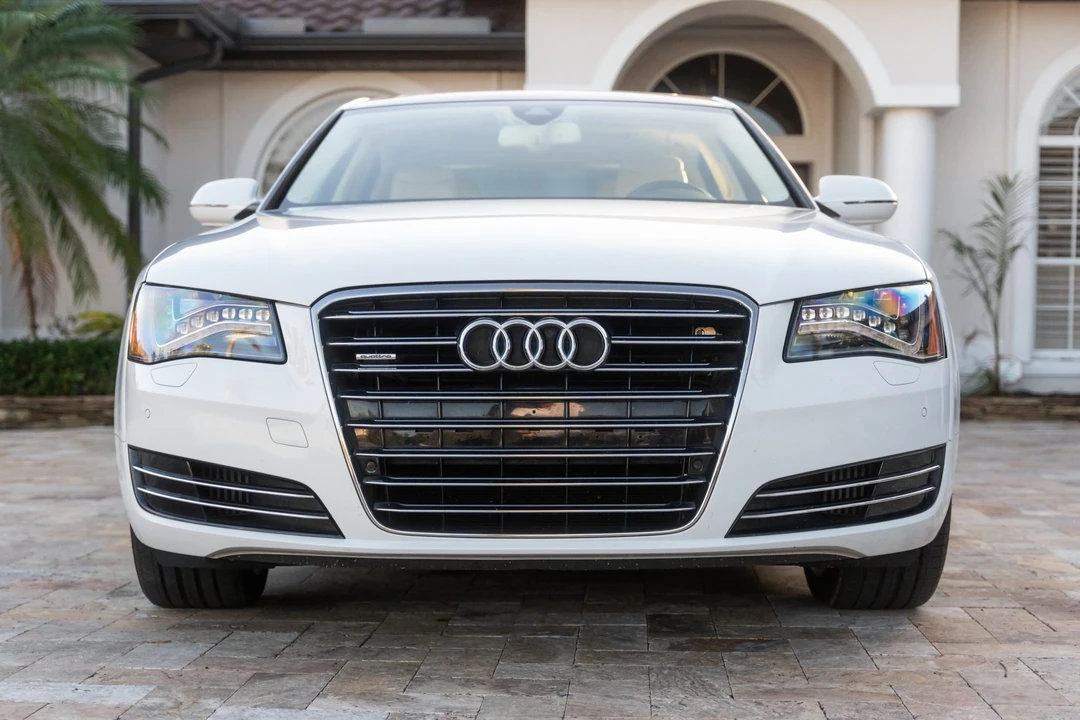 2014 Audi D4 A8 - Image 9 of 31