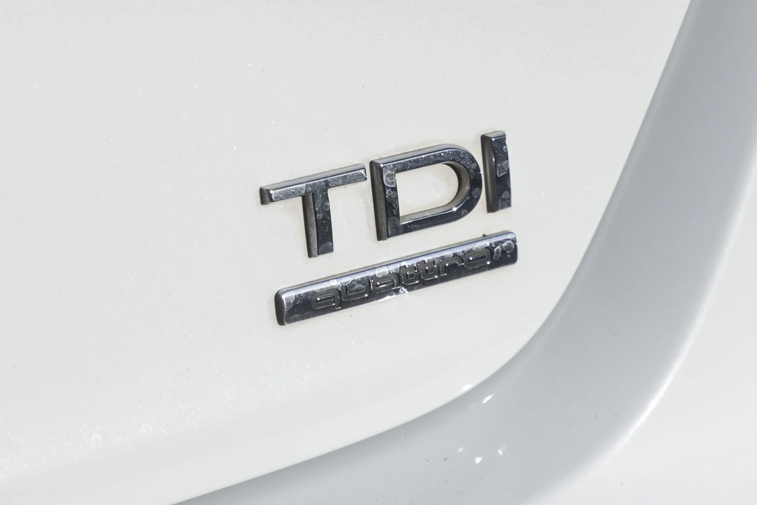 2014 Audi D4 A8 - Image 31 of 31