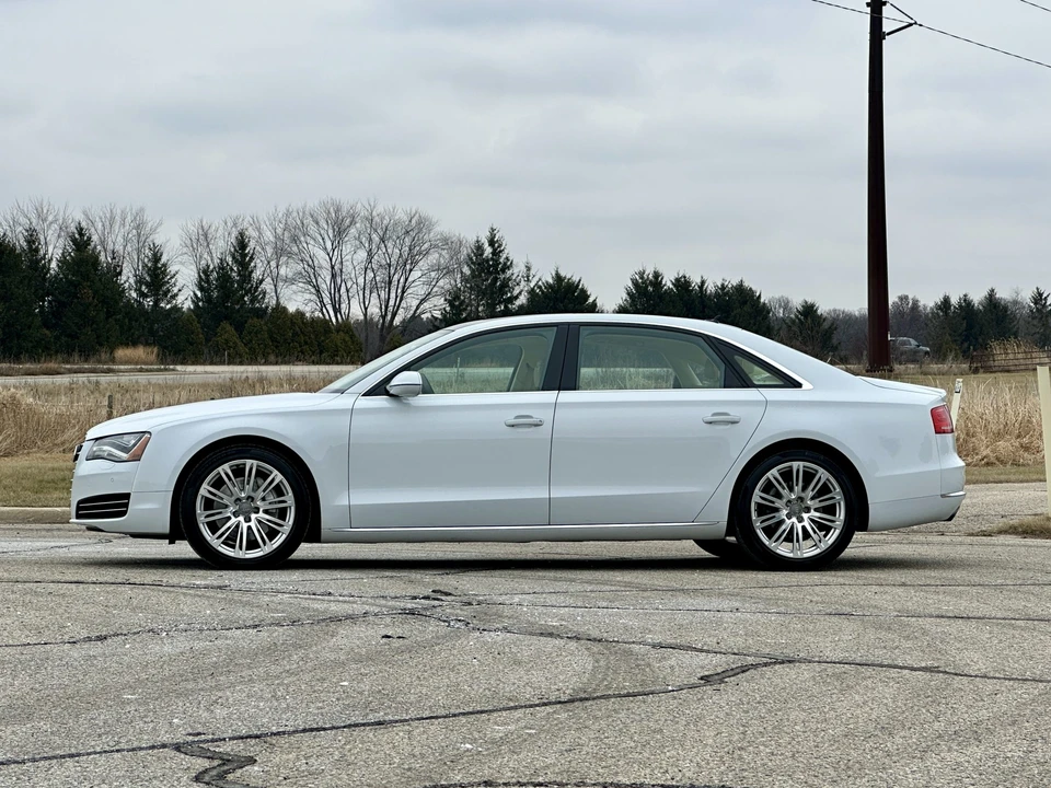 2014 Audi D4 A8 - Image 7 of 31