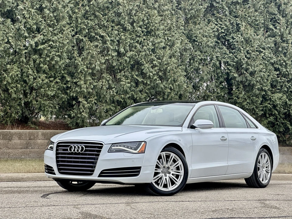 2014 Audi D4 A8 - Image 3 of 31