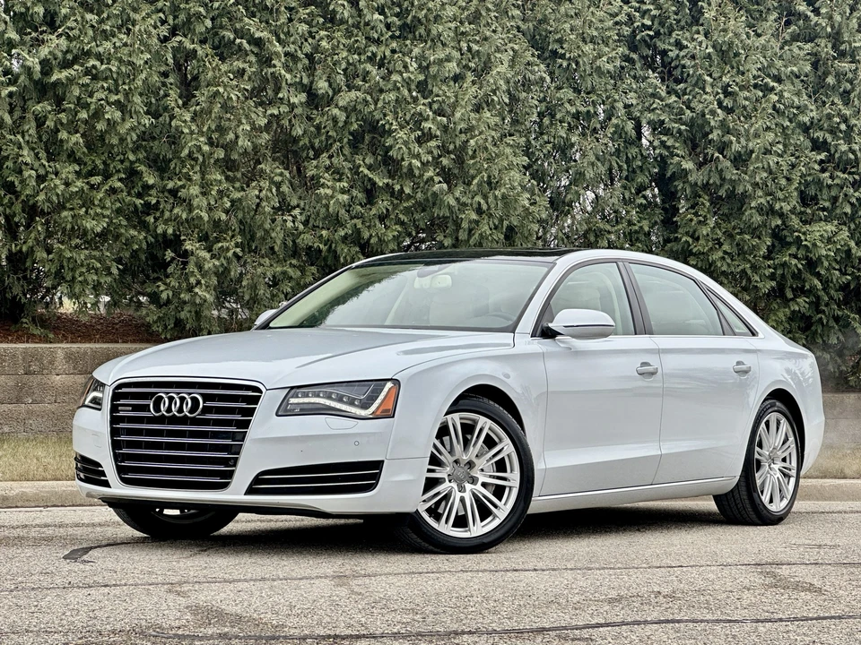 2014 Audi D4 A8 - Image 2 of 31
