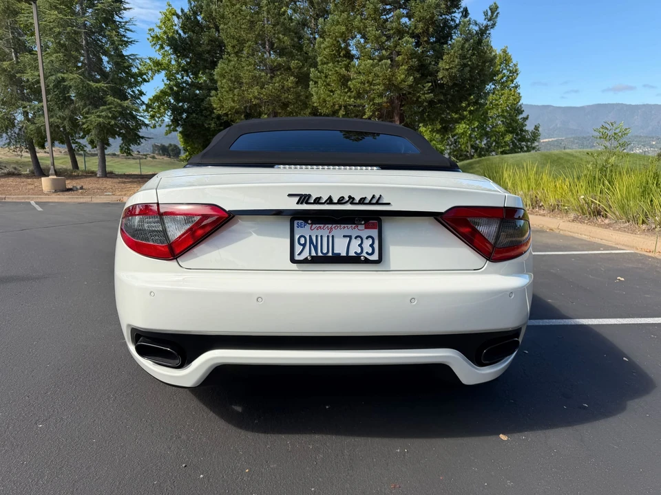 2015 Maserati GranTurismo 1st Gen - Image 20 of 31