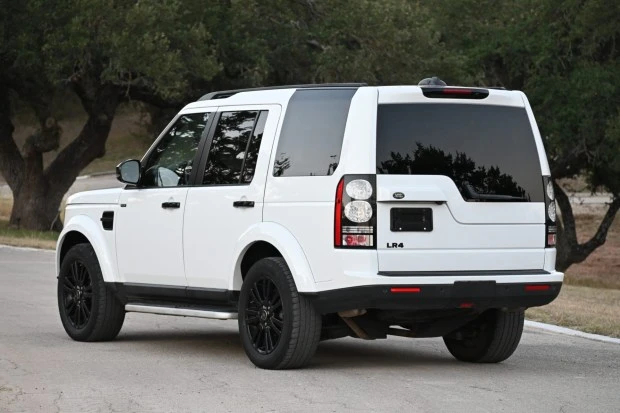 2016 Land Rover Discovery 4th Gen - Image 2 of 7