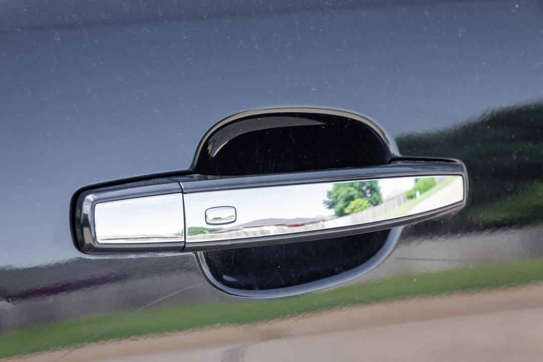 2017 Chevrolet SS - Image 29 of 31
