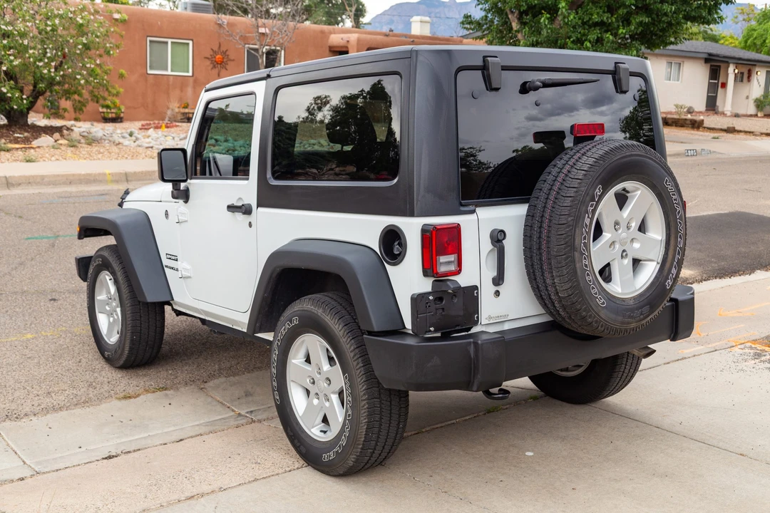 2017 Jeep JK Wrangler - Image 5 of 31