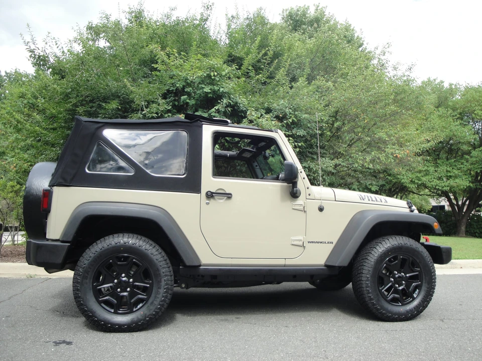 2017 Jeep JK Wrangler - Image 27 of 31