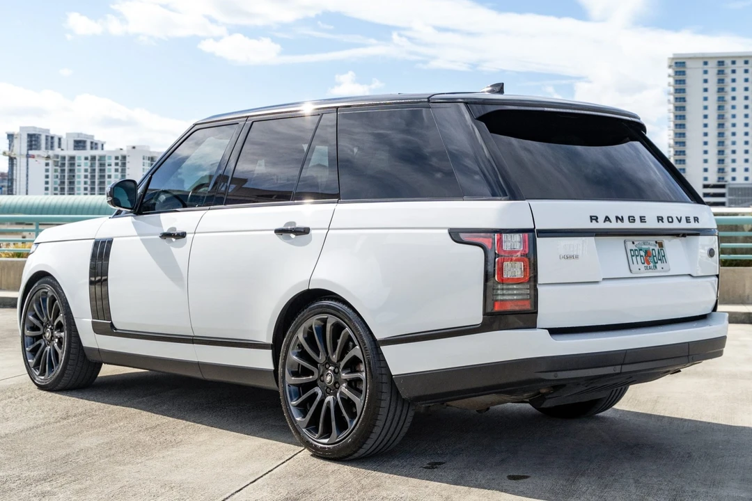 2017 Land Rover Range Rover L405 - Image 2 of 6