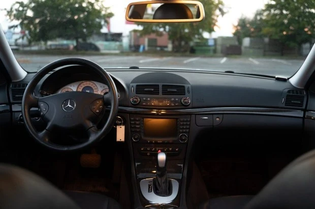 2005 Mercedes-Benz W211 E-Class - Image 5 of 7