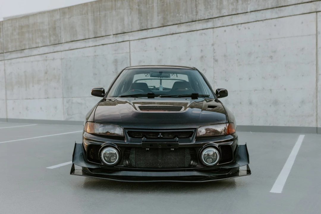 1996 Mitsubishi Lancer Evolution IV 6th Gen - Image 2 of 31