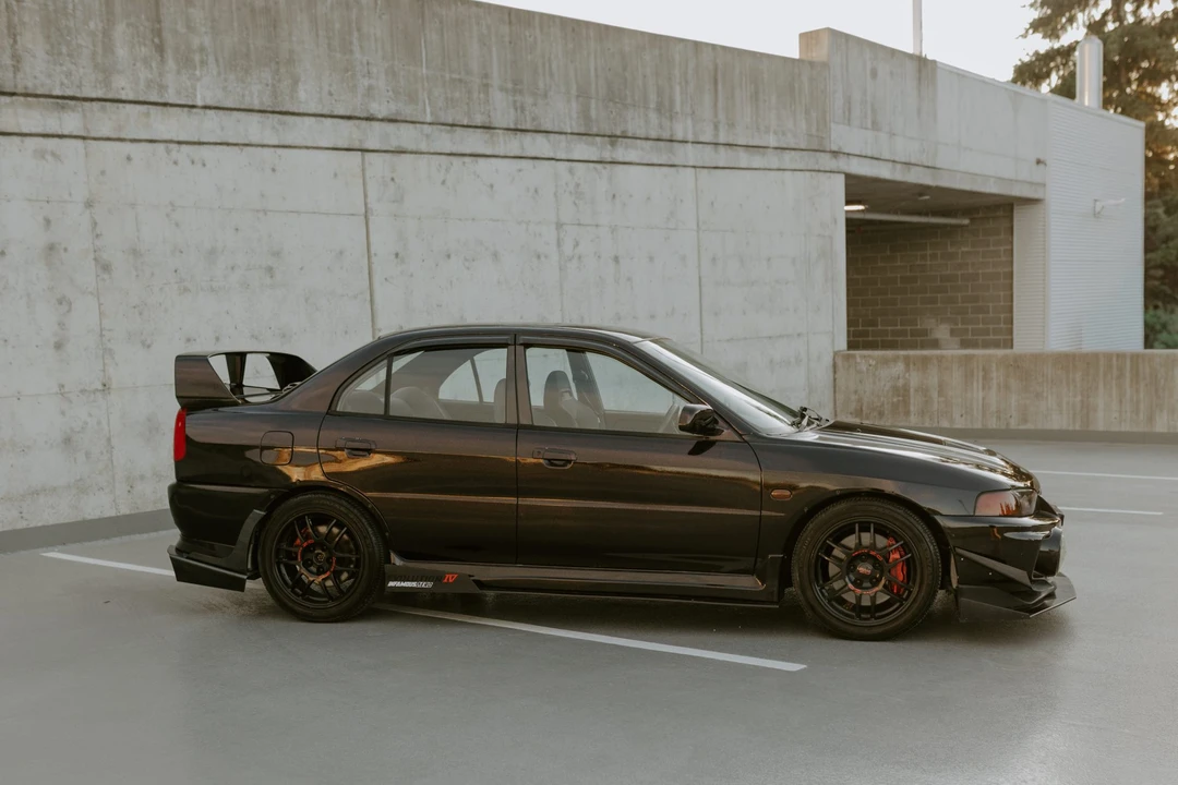 1996 Mitsubishi Lancer Evolution IV 6th Gen - Image 5 of 31