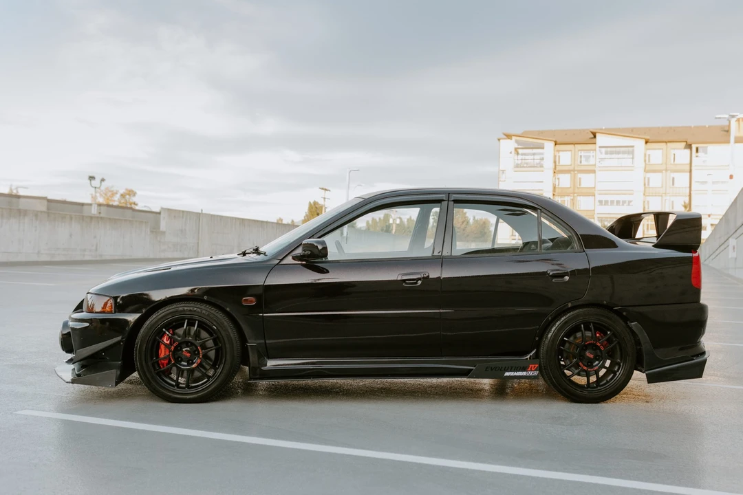1996 Mitsubishi Lancer Evolution IV 6th Gen - Image 3 of 31