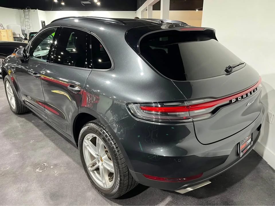 2021 Porsche Macan - Image 5 of 6