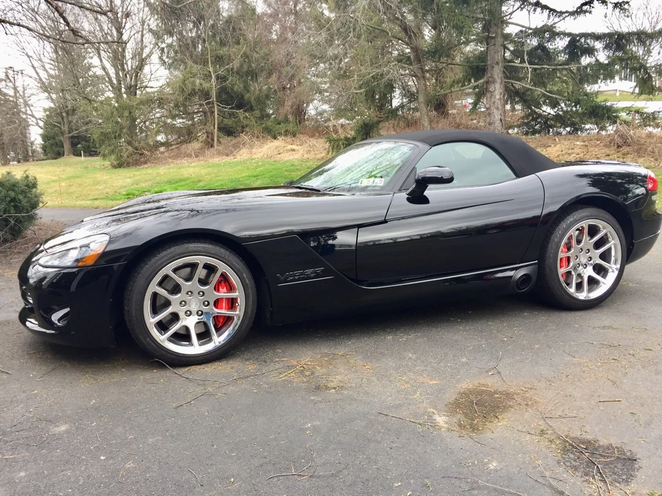 2004 Dodge Viper 3rd Gen - Image 2 of 31
