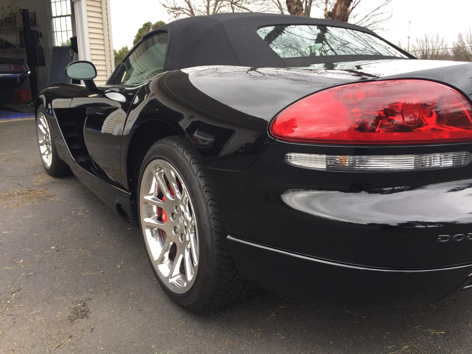 2004 Dodge Viper 3rd Gen - Image 12 of 31