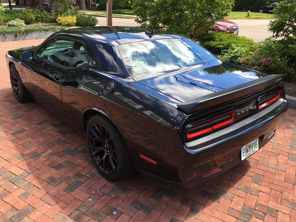 2015 Dodge Challenger SRT Hellcat 3rd Gen - Image 3 of 31