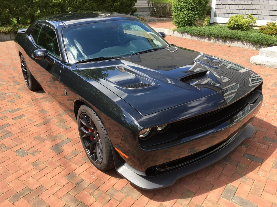 2015 Dodge Challenger SRT Hellcat 3rd Gen - Image 8 of 31