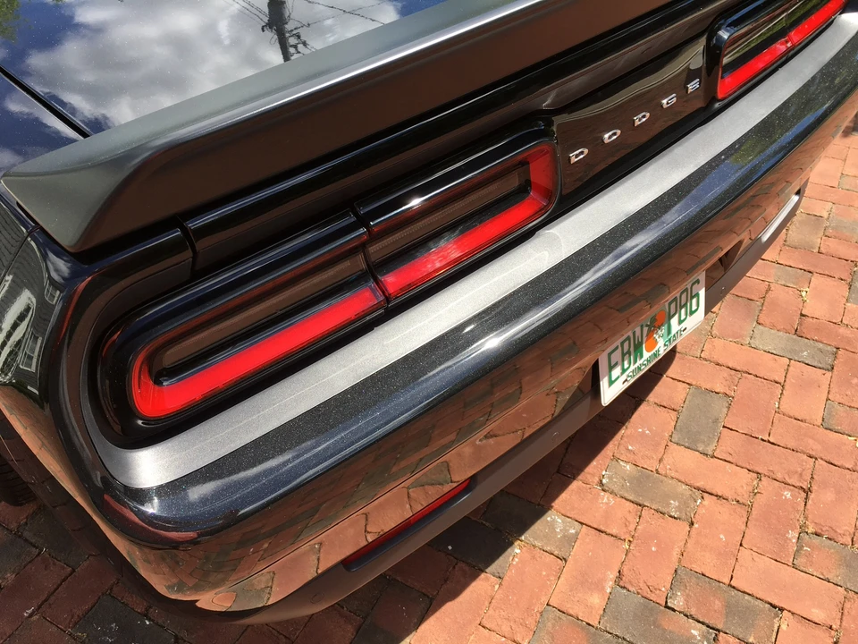 2015 Dodge Challenger SRT Hellcat 3rd Gen - Image 15 of 31