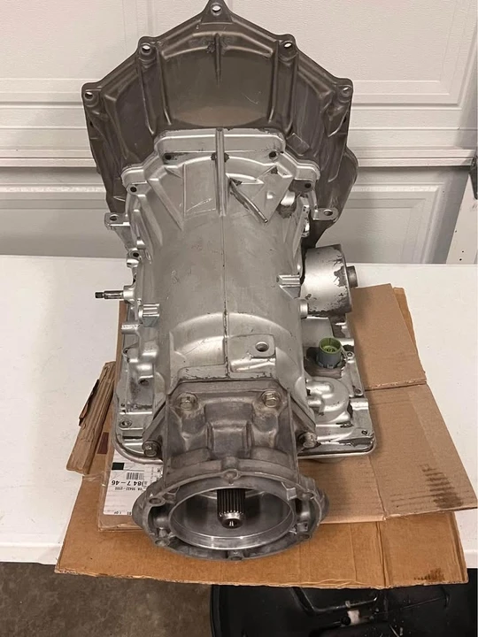 2002 Parts & Memorabilia Gearboxes - Image 2 of 4