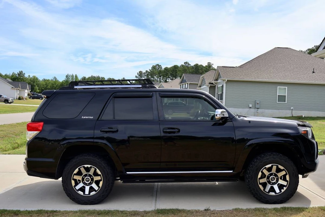 2013 Toyota 4Runner 5th Gen - Image 3 of 15