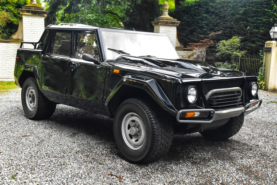 1989 Lamborghini LM002 - Image 18 of 31